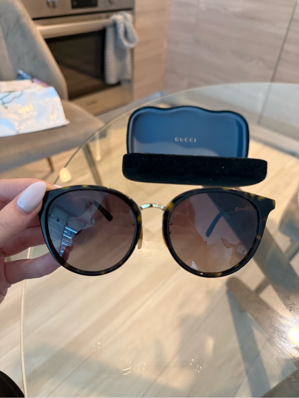Gucci Tortoiseshell Round Sunglasses